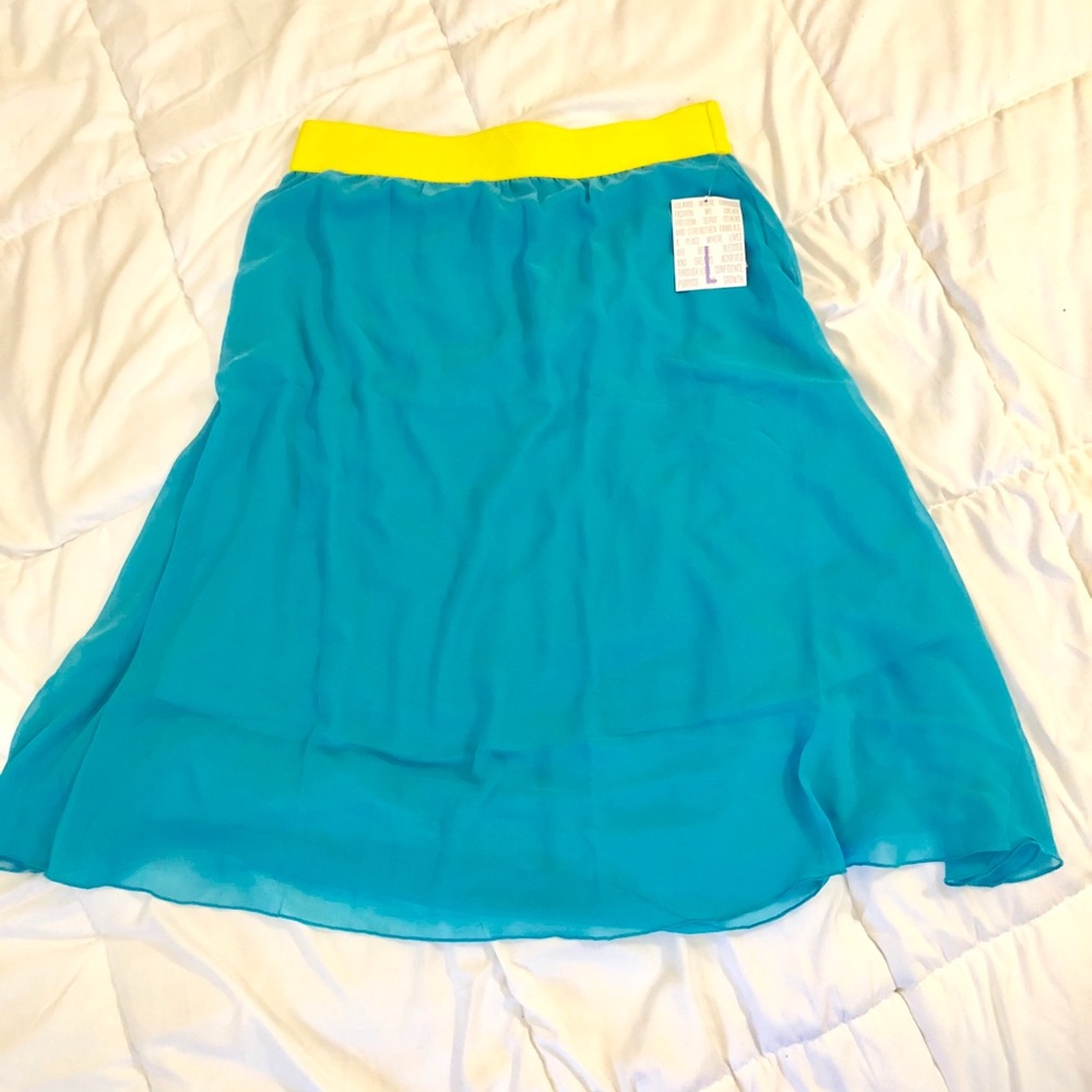 L NWT Lola